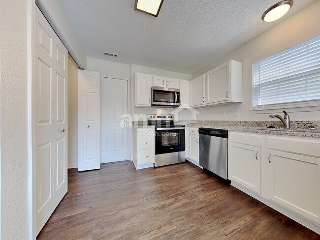 7140 Kimble Dr