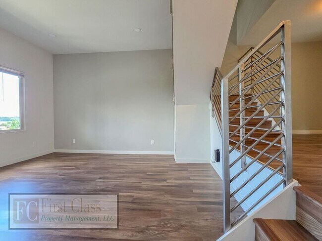 Photo - 2786 NW Quimby St