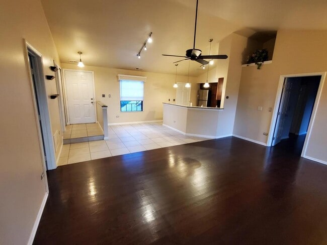 Photo - 357 Bloomfield Ln