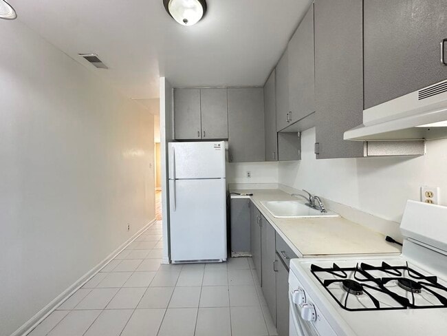 Photo - 4407 N Keystone Ave Unit 2