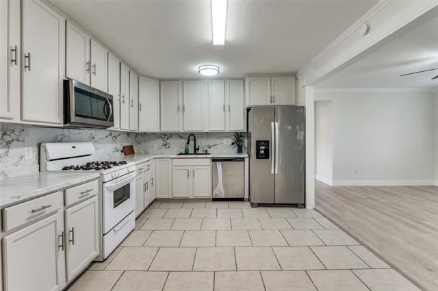 Photo - 222 Moore St