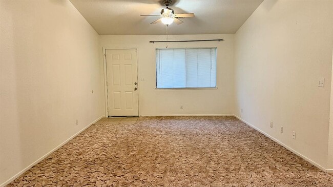 Photo - 202 N 10th Ave