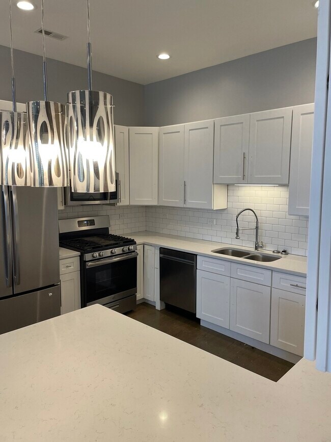 Photo - 2233 W Washington Blvd Unit G