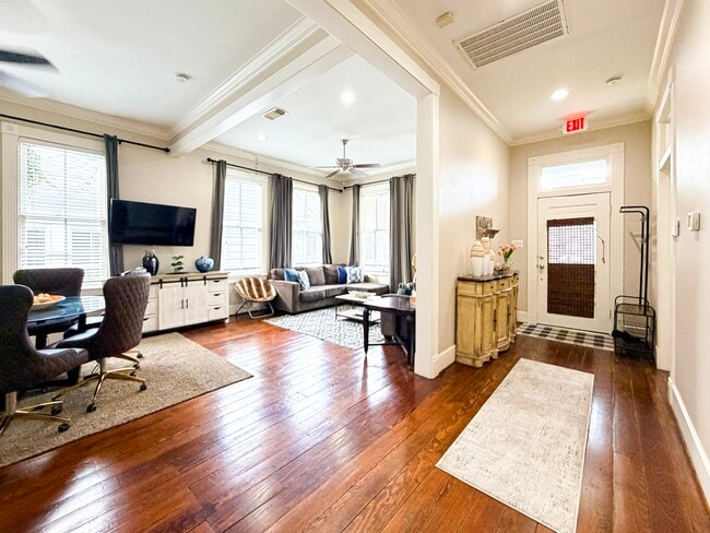 Photo - 1613 Summer St