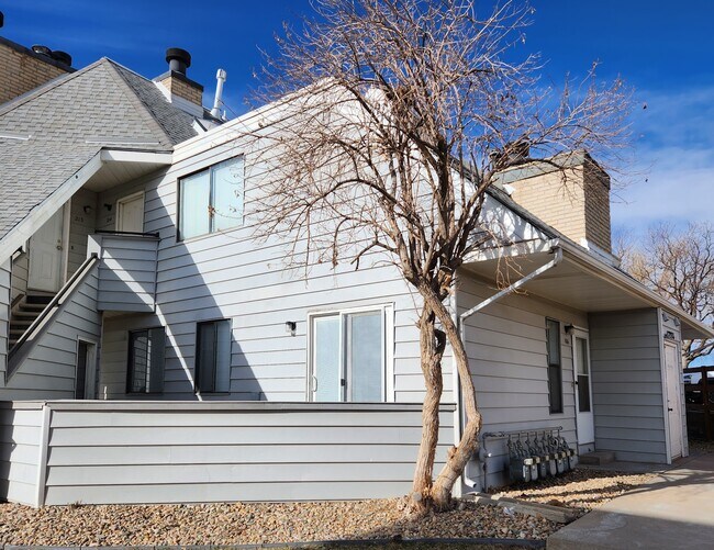 Photo - 17090 E Ford Dr Townhome