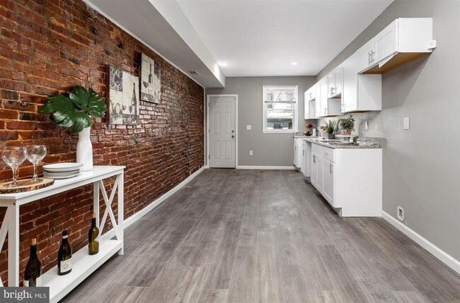 Photo - 415 N Bradford St