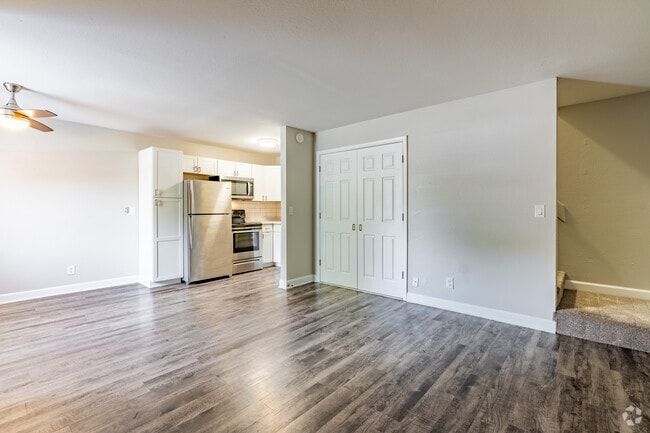 2BR, 1BA - Living room