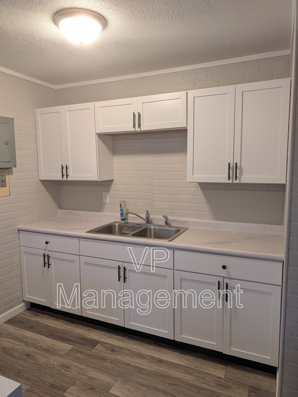 Photo - 7107 Volquardsen Ave