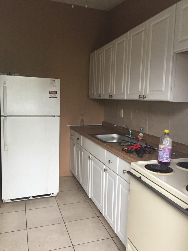 Photo - Nice 3-1 house next to SWAP SHOP