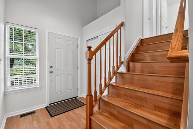 Photo - 574 Beachway Ave