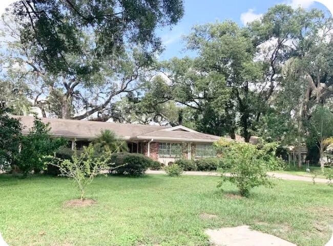 Photo - 12137 Riverhills Dr