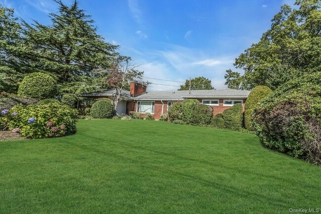 Photo - 260 Oak Ridge Ln