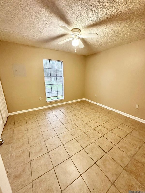 Photo - 3204 N Stevendale Rd Unidad A