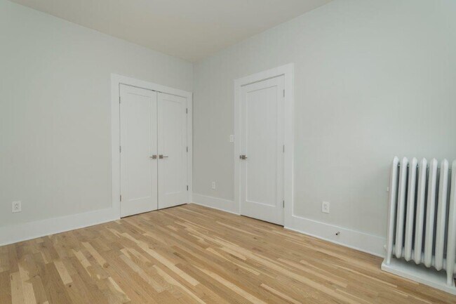 11 Elko St