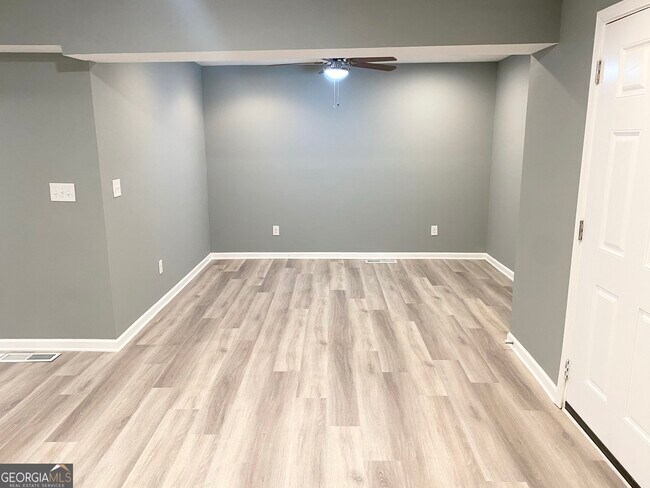 Photo - 1891 Tremont Dr NW Unit #3