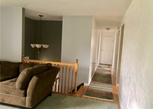 Photo - 7776 Thompson Rd Unidad Upper