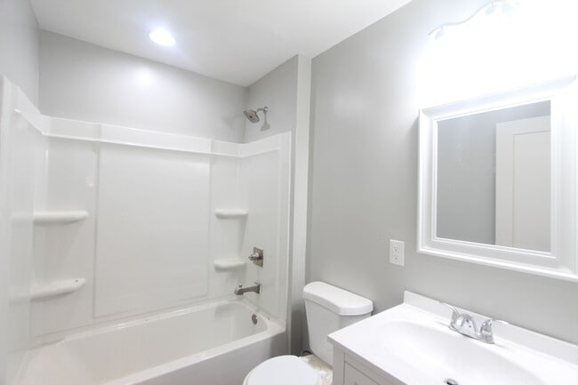 Photo - 227 85th St N