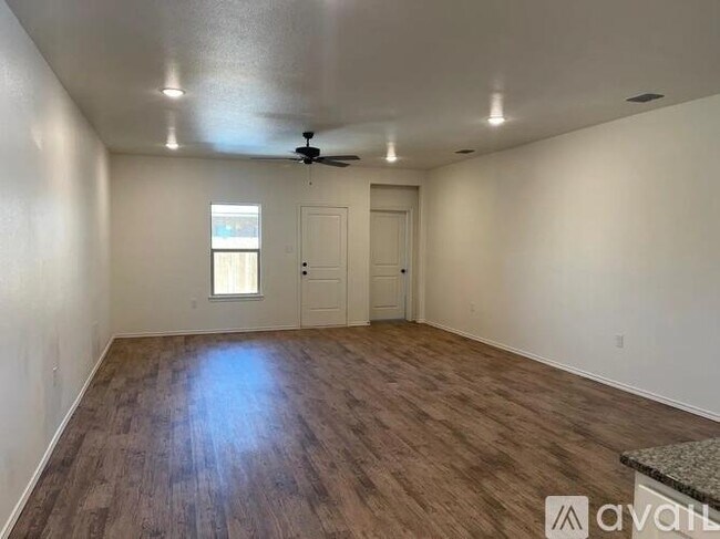 Photo - 5542 Kemper St