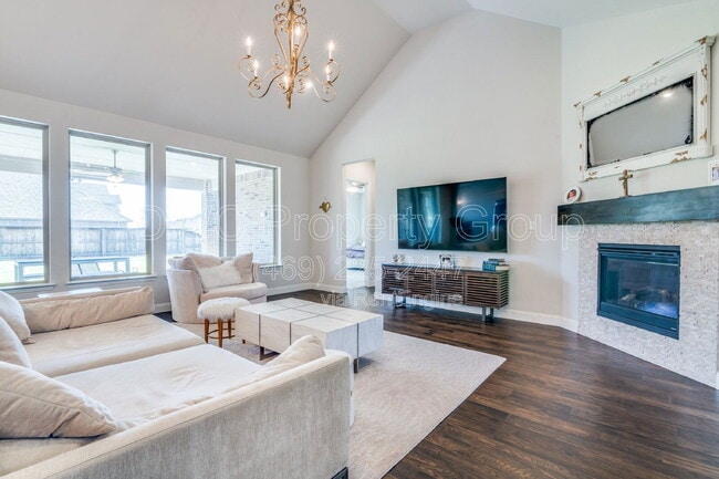 Photo - 736 Sterling Dr