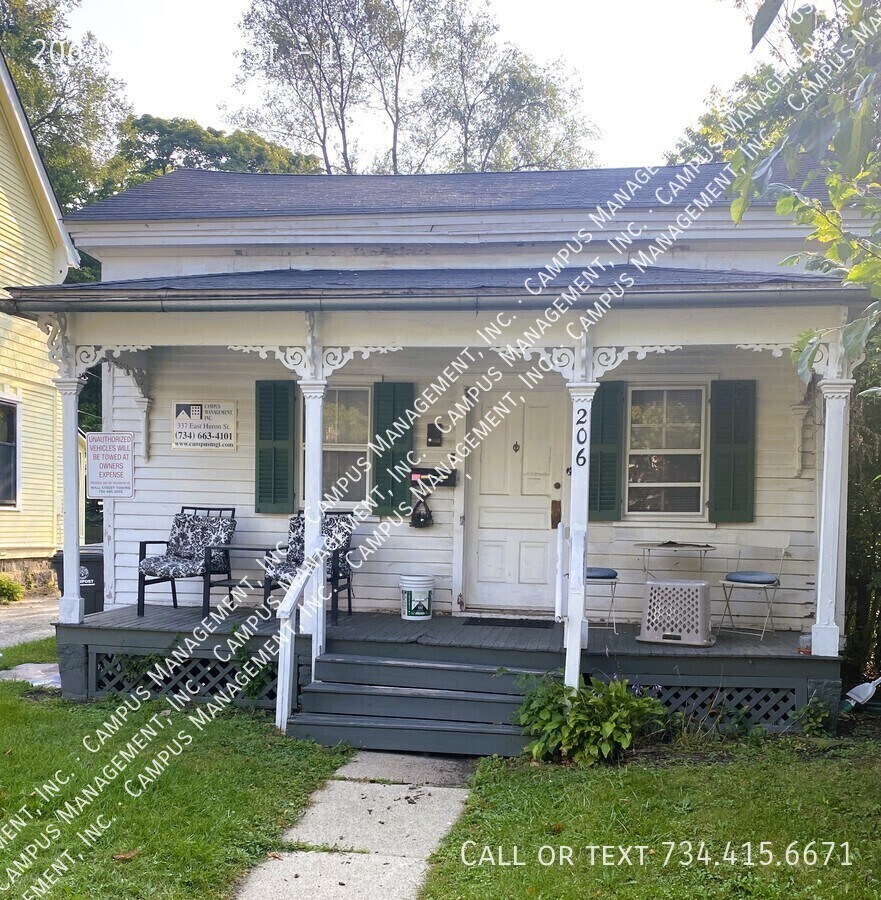 Photo - 206 N Thayer St