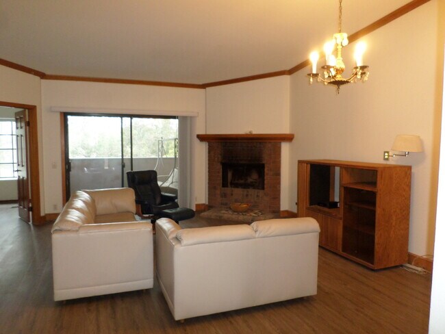 Photo - The Boardwalk in La Jolla 2 bdr 2 bath 3 f... Unit 304