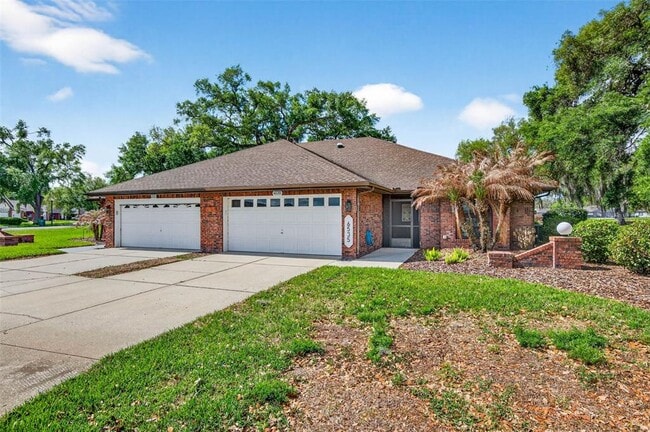 Building Photo - 6535 Brentwood Dr.