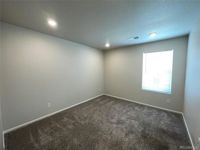 Photo - 6089 N Liverpool St