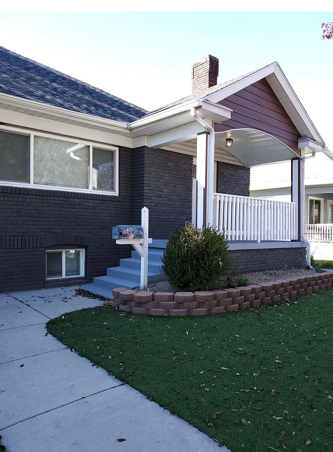 Front Entrance - 2284 S 900 E Apartments Unit 2284