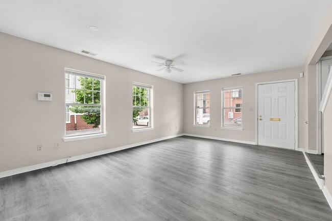 Photo - ??? MODERN 3BD & 1.5BATH HOUSE WALKING DISTANCE TO TEMPLE UNIVERSITY!!! ???
