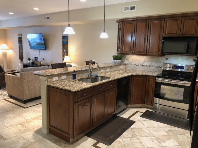 Photo - 239 E Fountain Blvd Townhome