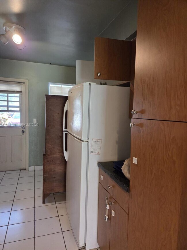 9101 W Sample Rd Unit 102