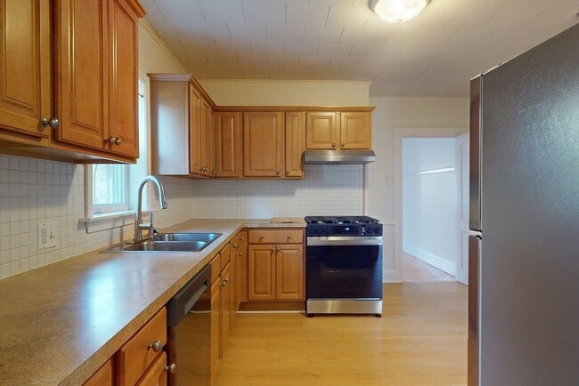 Photo - 14 Park St Unit 1