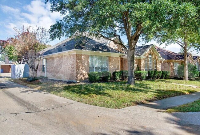 Photo - 1003 Blackwell Dr