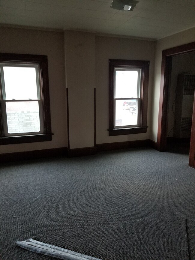 Photo - 625 Rhomberg Ave Unidad 4