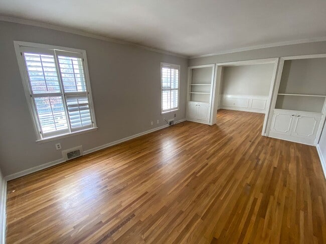 Photo - 4 bed, 2.5 bath home in East Memphis near CBHS, Shelby Farms, and Baptist Hospital