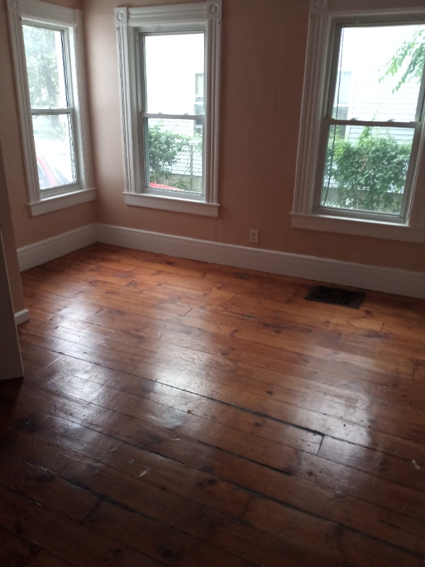 85 Alden St