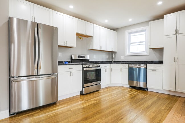 Photo - 10 Glenmont Rd Unit 2