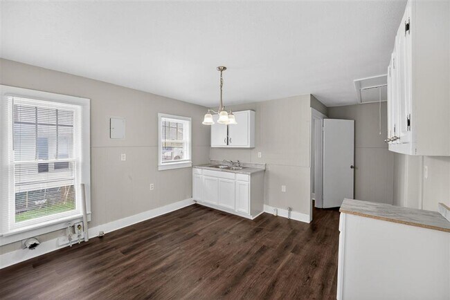 Photo - 225 Sunset Ave