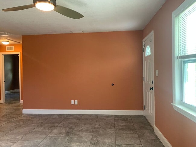 Photo - Charming Home In Gulfports Marina District