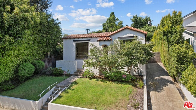 Building Photo - 2569 Patricia Ave