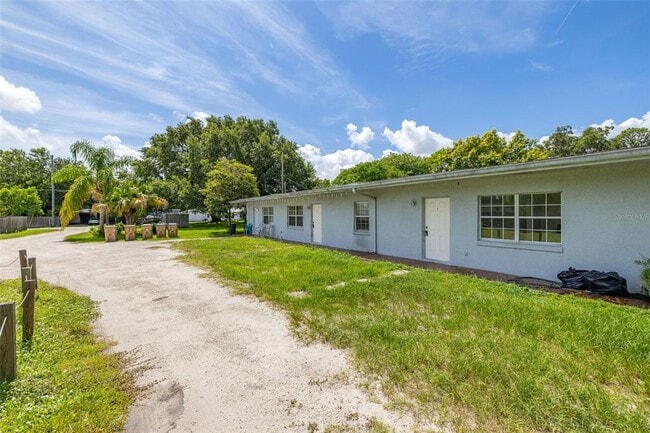Building Photo - 2150 Barbara Dr Rental