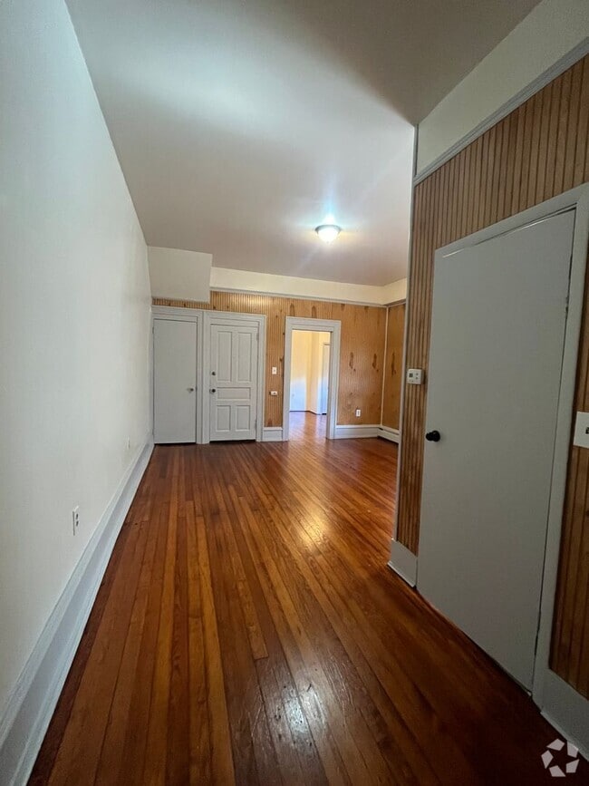 Building Photo - 625 Chestnut St Unit Apt 1