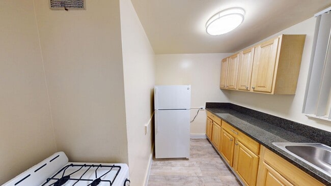 Photo - 2532 DALY STREET