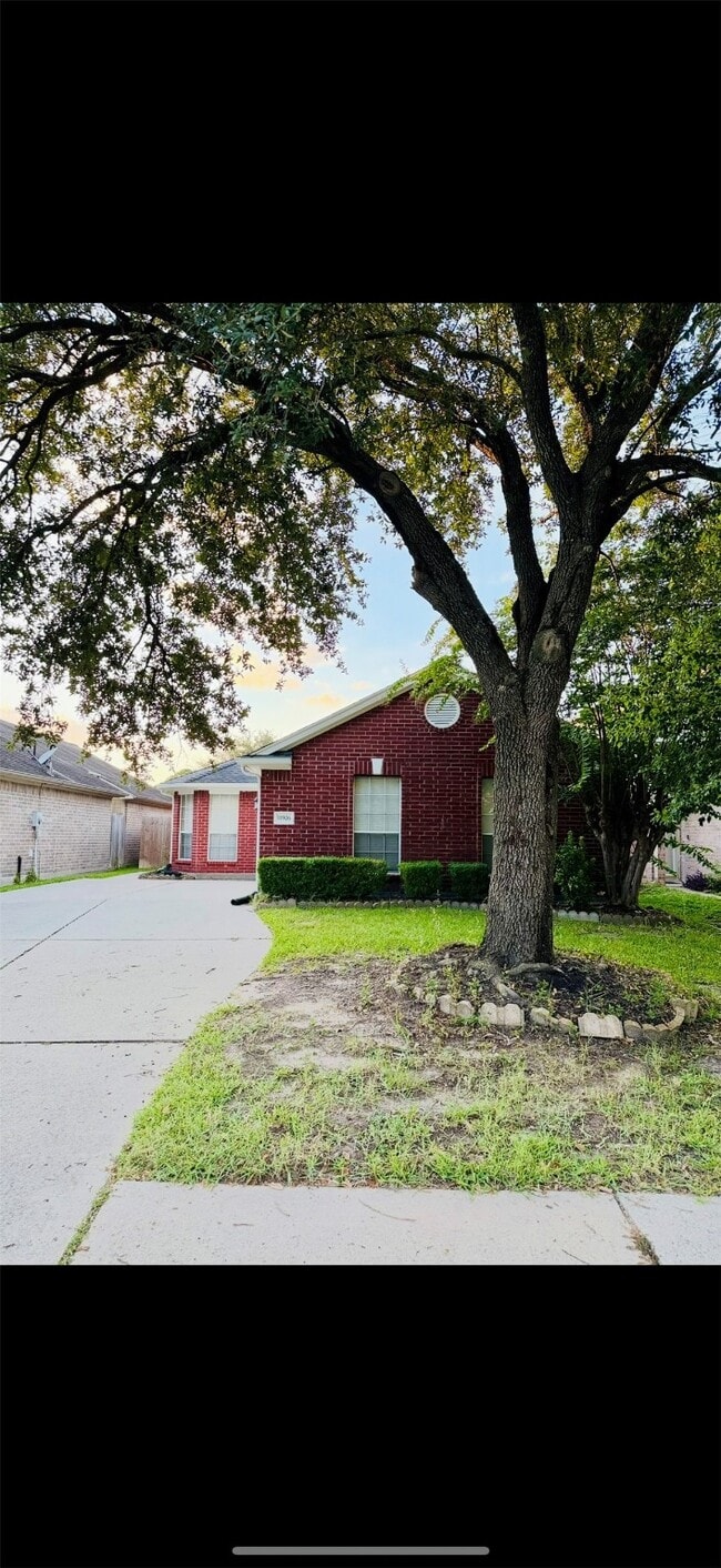 Photo - 11906 Oakner Dr