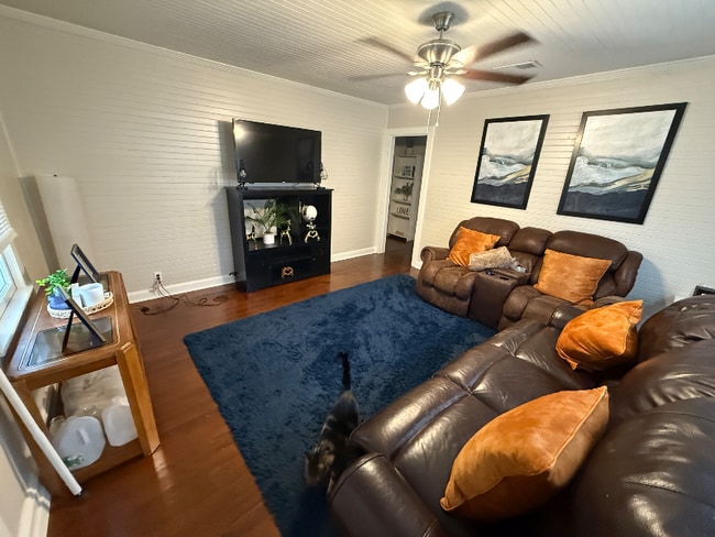 Photo - 1754 Poplar St