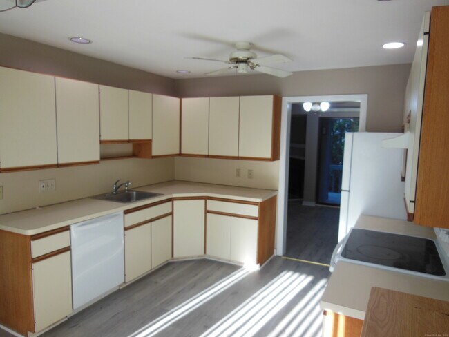 Photo - 322 Pheasant Glen Unit 322