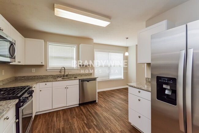 Photo - 2801 Driftwood Ct