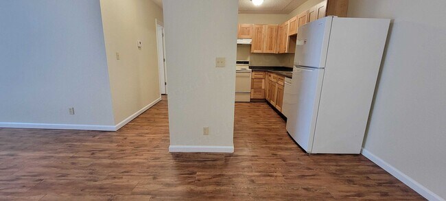 Photo - Buffalo Apartments (Bison Terrace) Unidad 203 (103)