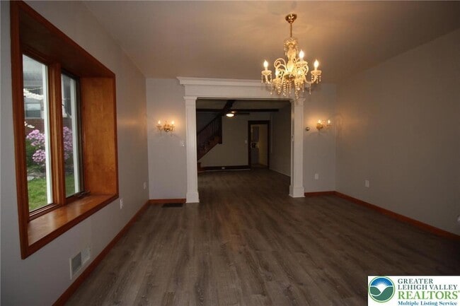 Photo - 513 Cattell St