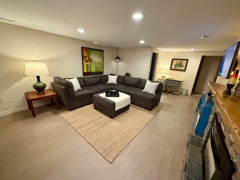 Photo - 1512 N Willis Blvd Apartment Unit B